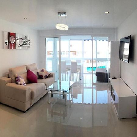 Levante Beachfront Luxury Apartment Бенідорм Екстер'єр фото
