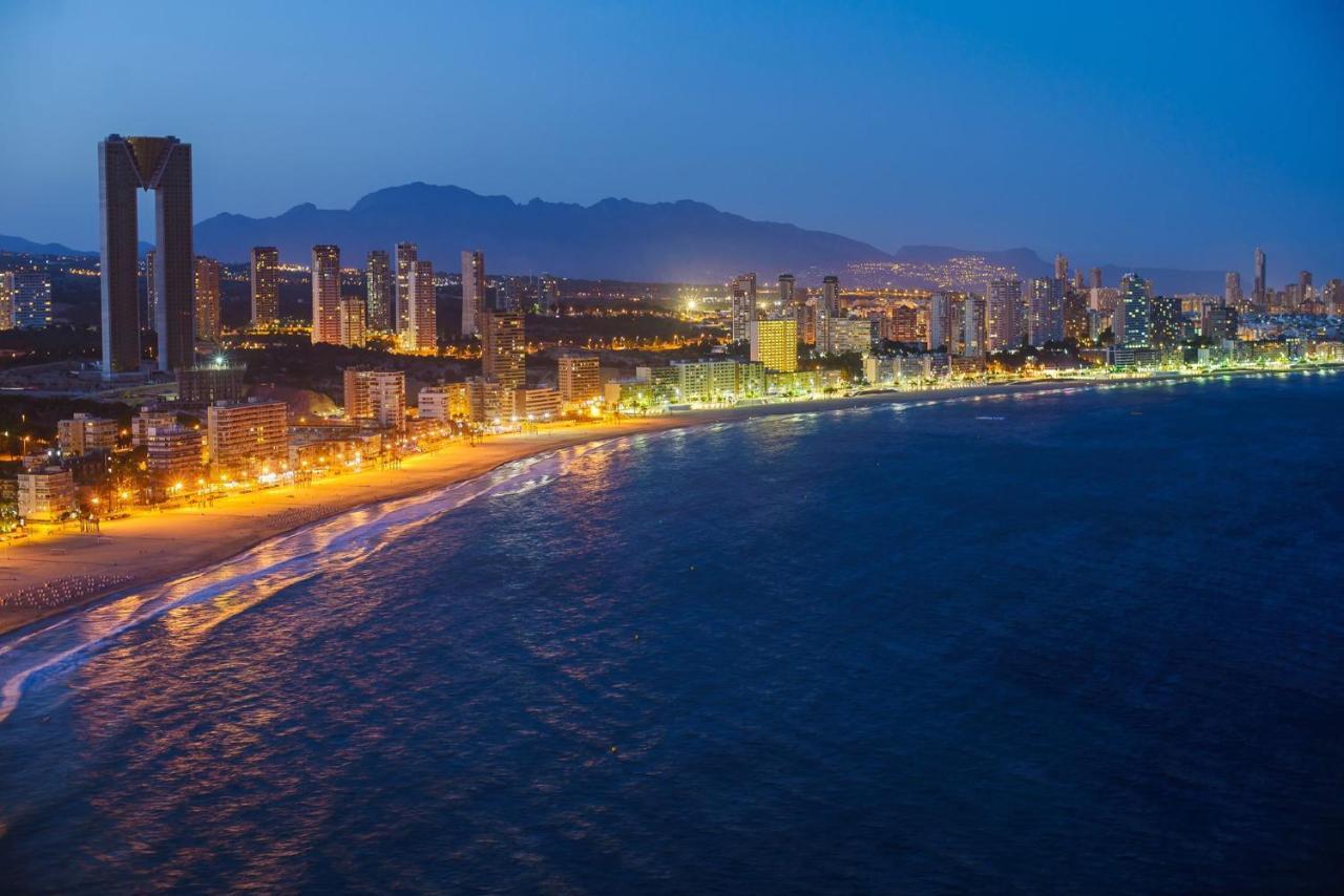 Levante Beachfront Luxury Apartment Бенідорм Екстер'єр фото