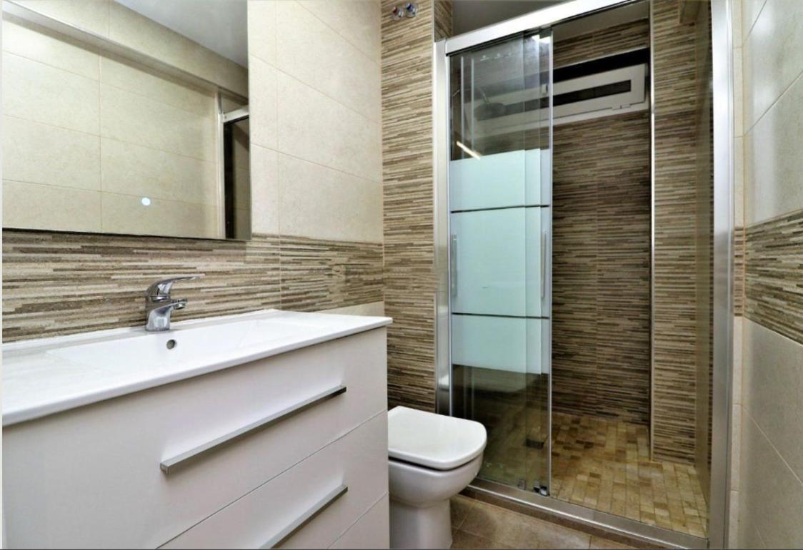 Levante Beachfront Luxury Apartment Бенідорм Екстер'єр фото
